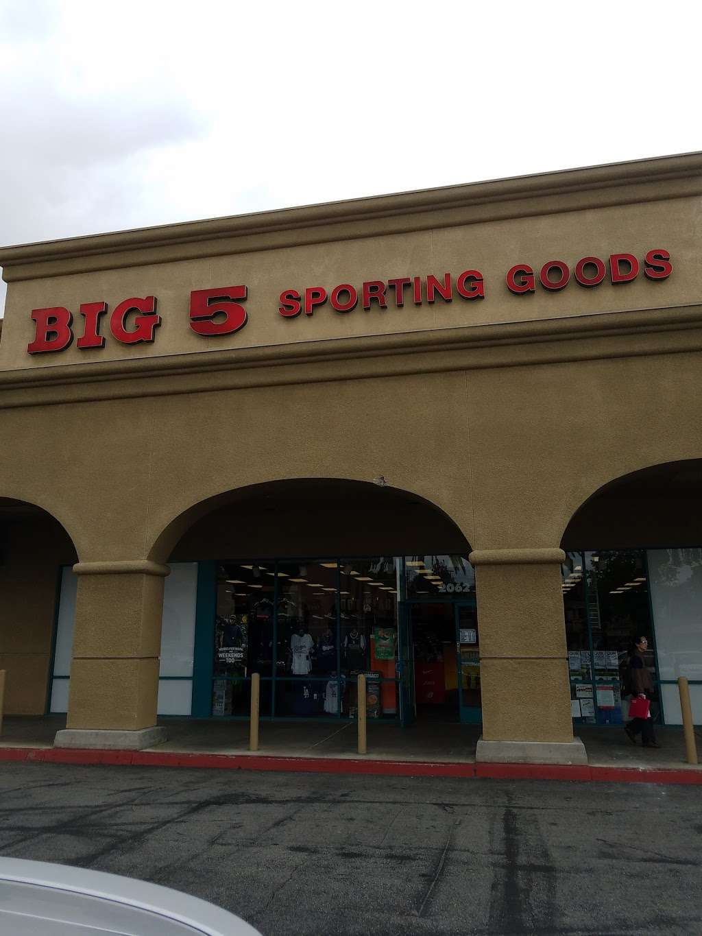 Big 5 Sporting Goods - Monterey Park | 2062 S Atlantic Blvd, Monterey Park, CA 91754, USA | Phone: (323) 890-0981