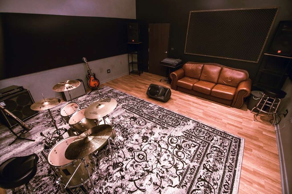 Summit Rehearsal and Recording Studios | 2016 Lincoln Ave, Pasadena, CA 91103, USA | Phone: (626) 486-2685