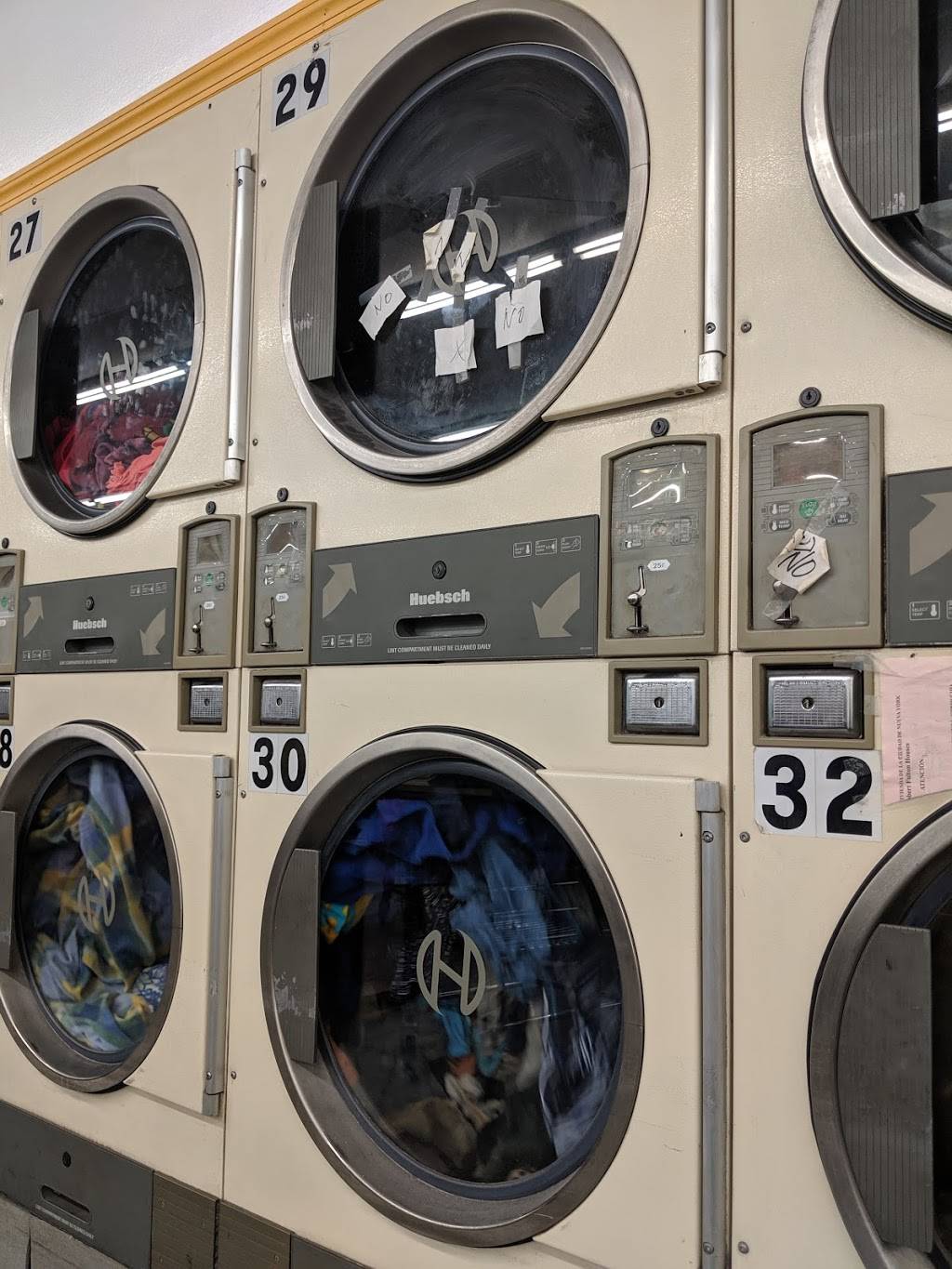 Jiangs Laundromat | 1117 Fulton St, Brooklyn, NY 11238, USA | Phone: (718) 623-1350