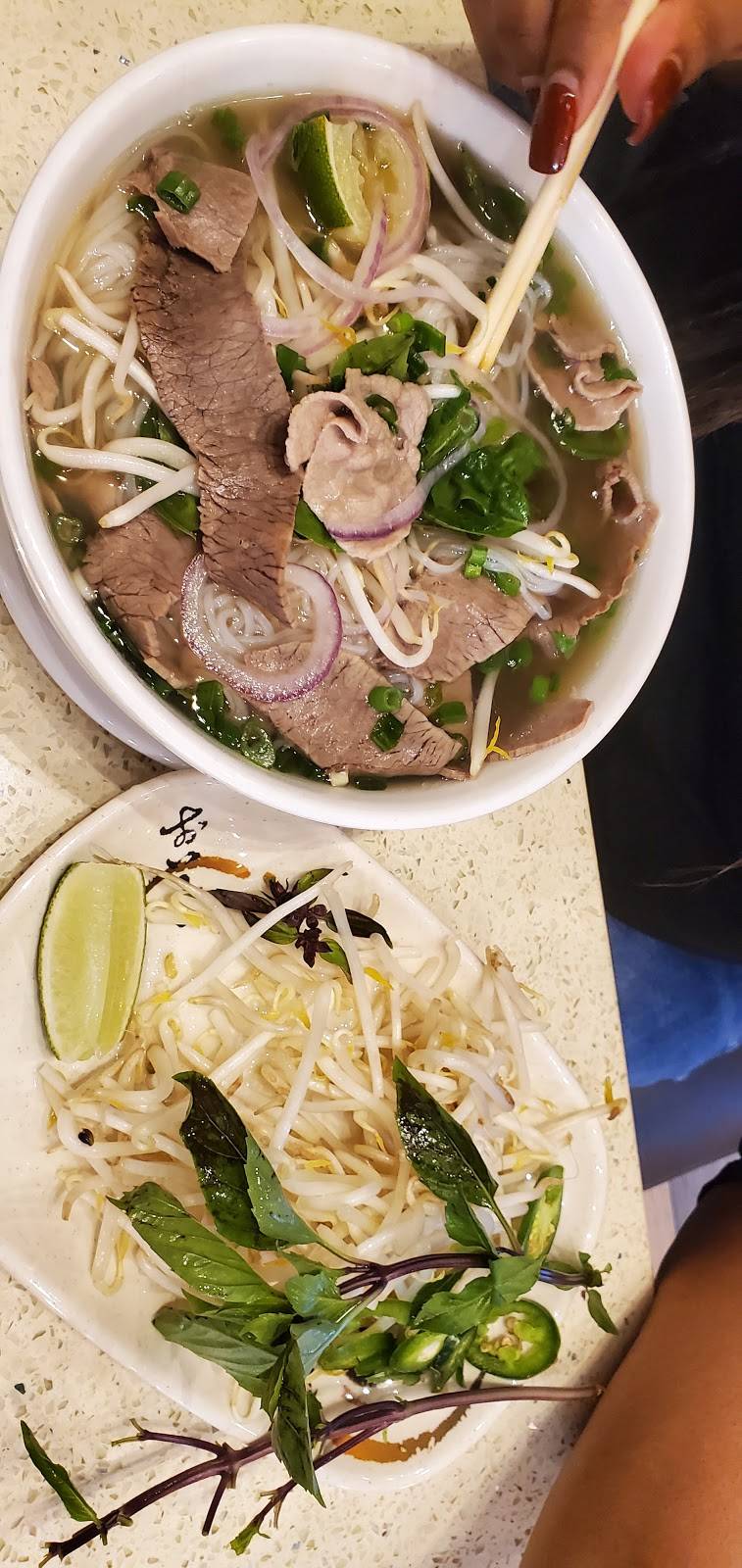 Pho Saigon 8 | 6710 N Hualapai Way # 125, Las Vegas, NV 89149, USA | Phone: (702) 396-1888