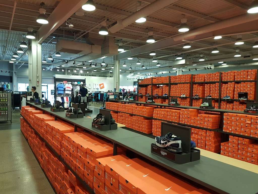 Nike Factory Store | 11656 NE Executive Dr, Edinburgh, IN 46124, USA | Phone: (812) 526-8111