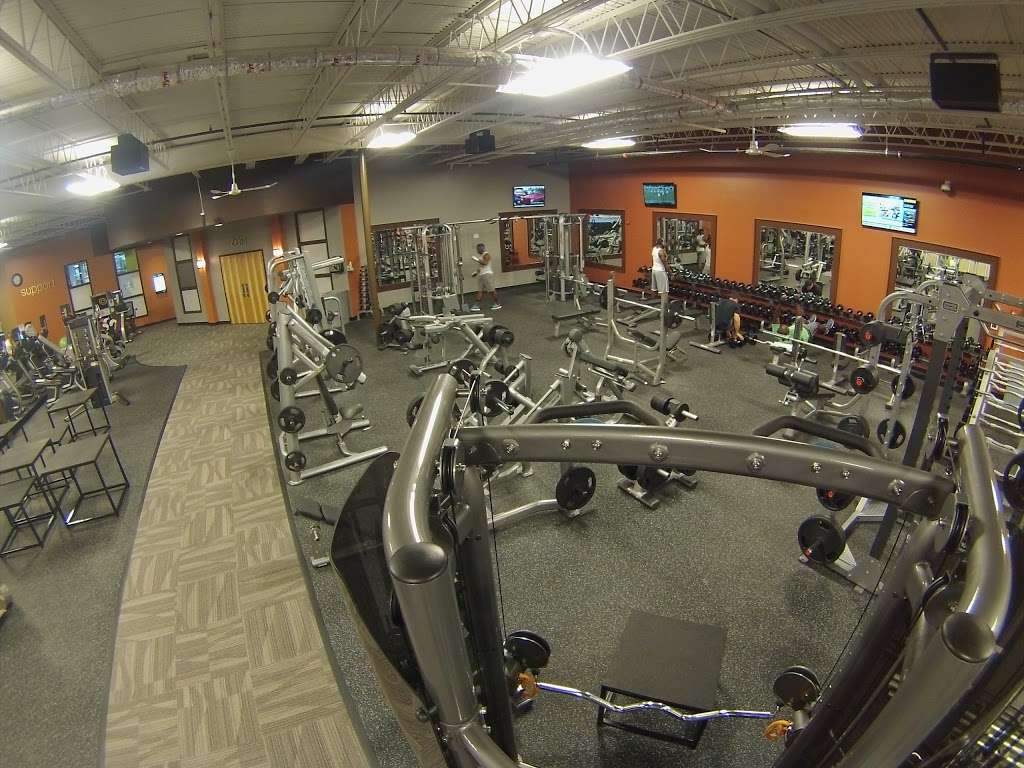 Golds Gym | 13957 Jefferson Davis Hwy, Woodbridge, VA 22191, USA | Phone: (571) 398-2105