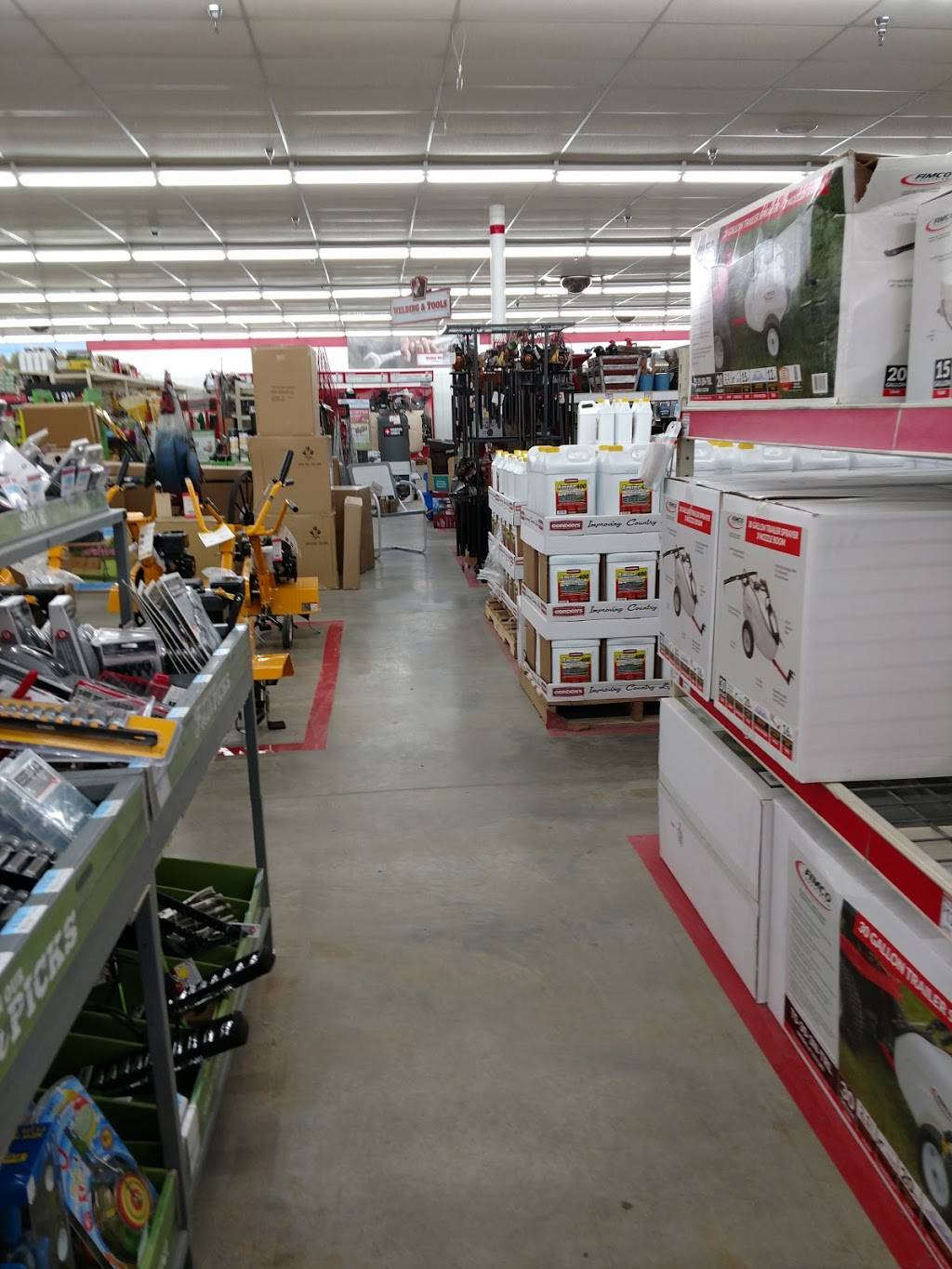 Tractor Supply Co. | 9630 Ida St, Omaha, NE 68122, USA | Phone: (402) 571-2575