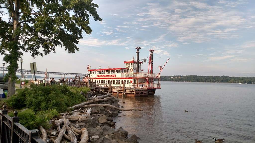 River Rose Cruises | 70 Front St, Newburgh, NY 12550, USA | Phone: (845) 562-1067