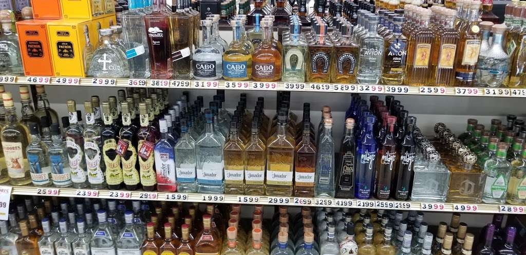 Foremost Liquors | 536 St Charles Rd, Villa Park, IL 60181, USA | Phone: (630) 279-5155