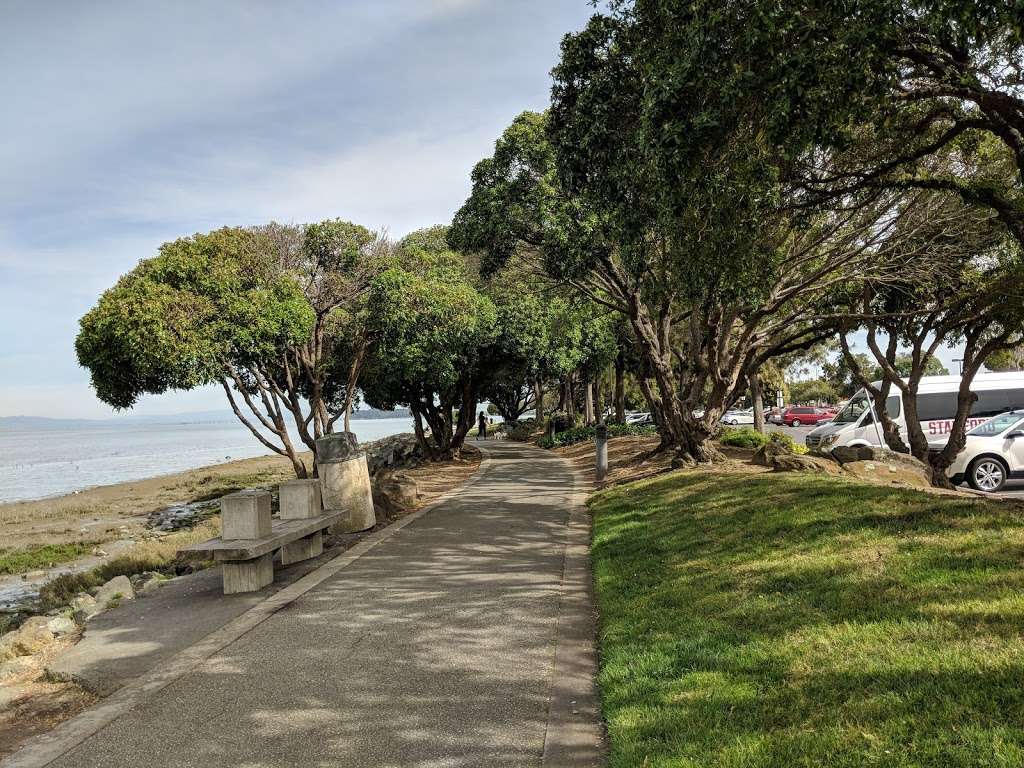 Airport plane watch area | Bay Trail Access, Burlingame, CA 94010, USA