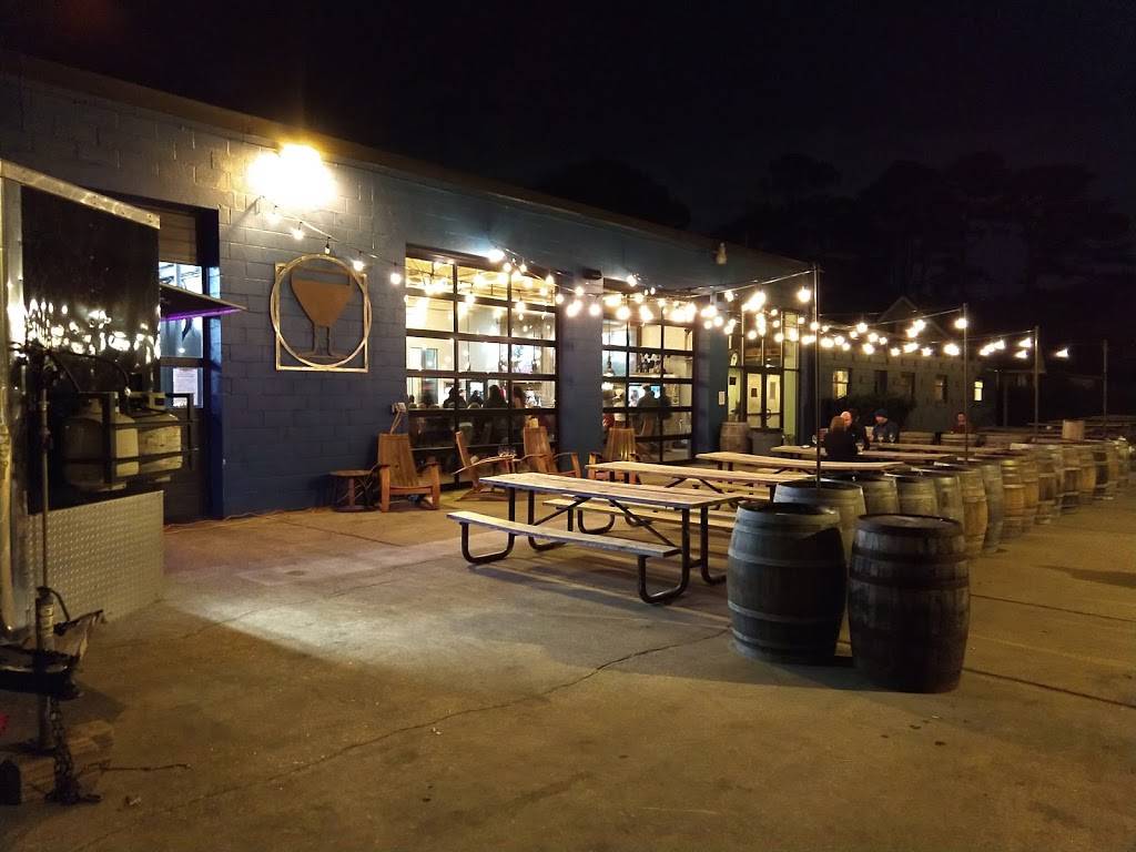 Commonwealth Brewing Co | 2444 Pleasure House Rd, Virginia Beach, VA 23455, USA | Phone: (757) 305-9652