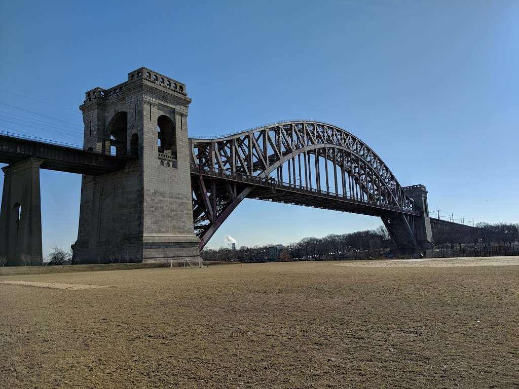 Wards Island Park | East River and Hell Gate, New York, NY 10035, USA | Phone: (212) 639-9675