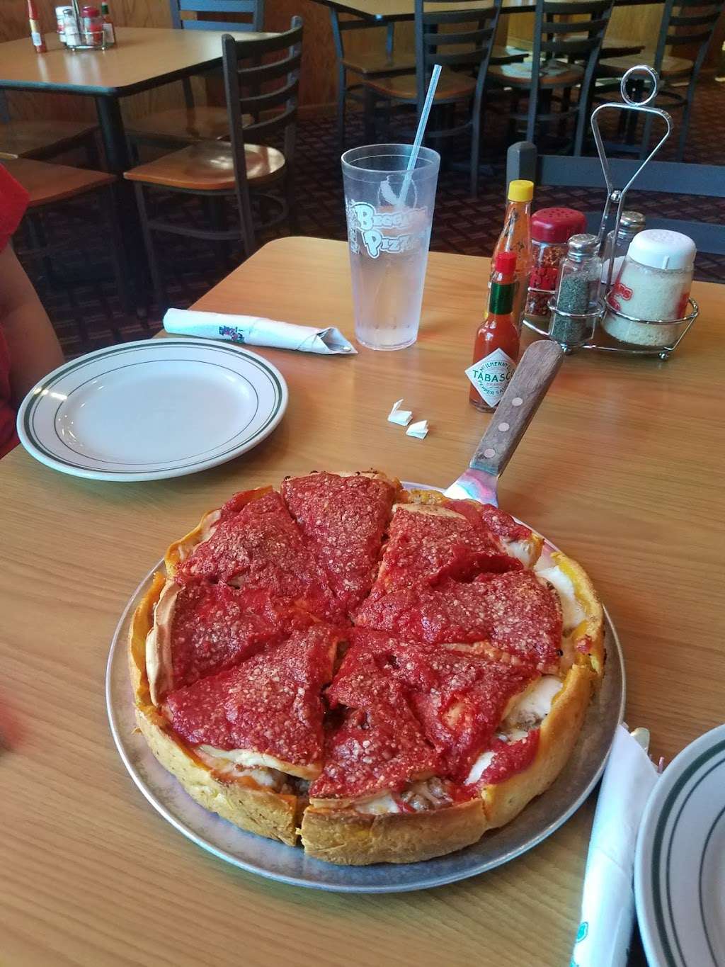 Beggars Pizza | 10240 Central Ave, Oak Lawn, IL 60453, USA | Phone: (708) 499-0505