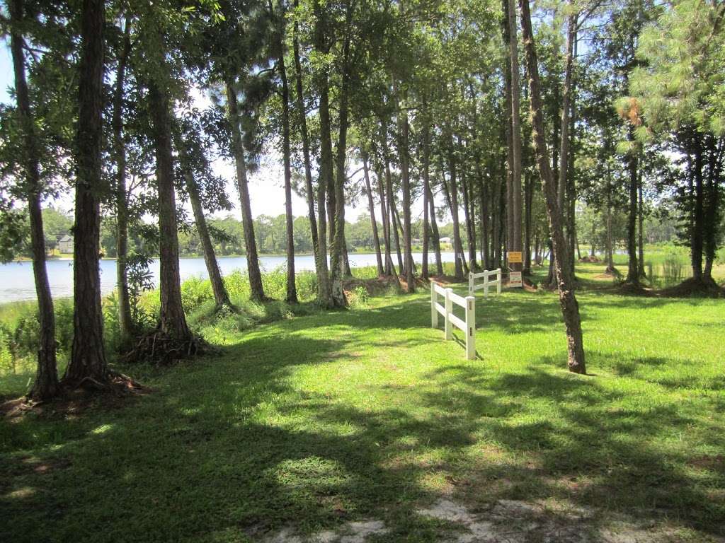 Lake Waldena Resort | 13582 FL-40, Silver Springs, FL 34488, USA | Phone: (352) 625-2851