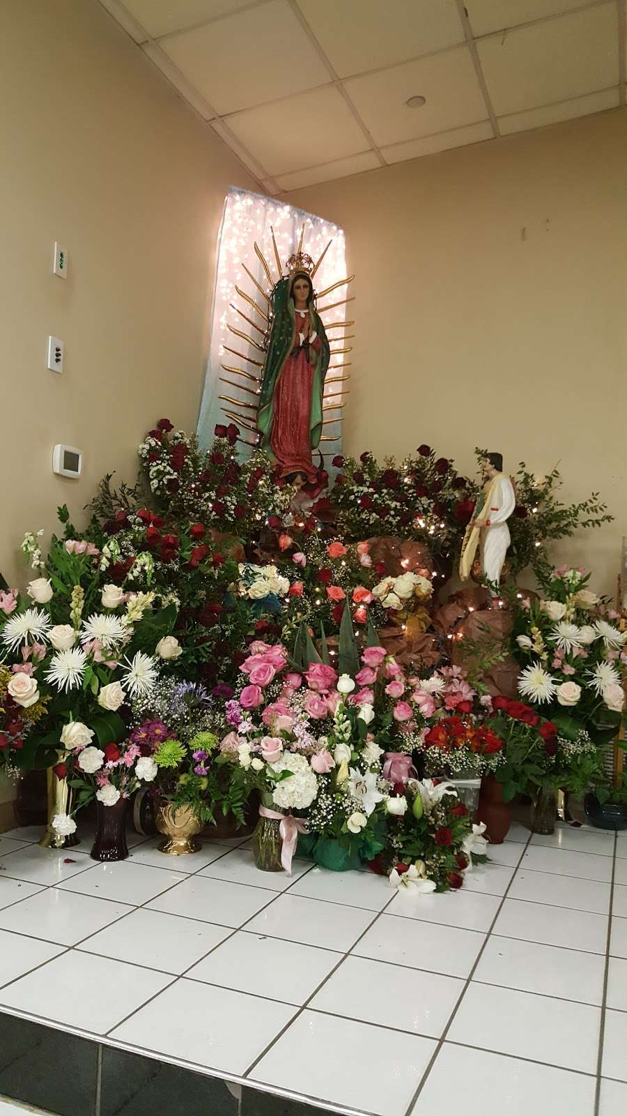 St Philip of Jesus Catholic Church/ San Felipe de Jesus Houston, | 9700 Villita St, Houston, TX 77013, USA | Phone: (713) 672-6141