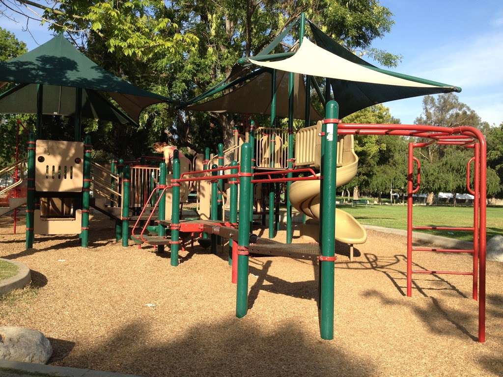 Brookside Park | 360 N Arroyo Blvd, Pasadena, CA 91103, USA | Phone: (626) 744-7500