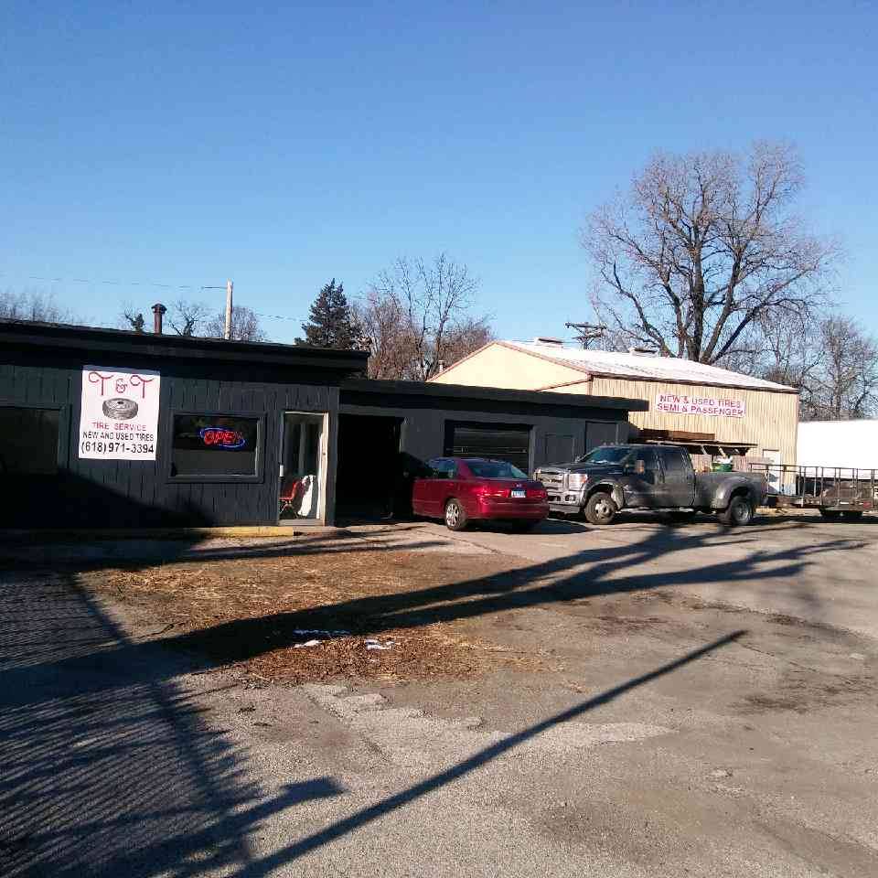 T&T Tire Service | 2905 Edwardsville Rd, Granite City, IL 62040, USA | Phone: (618) 971-3394