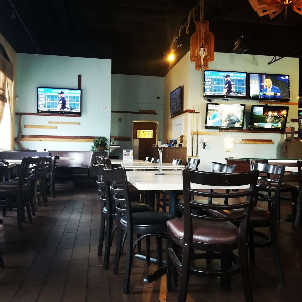 Schooner Bar & Grill | 2701 190th St #100, Redondo Beach, CA 90278, USA | Phone: (310) 214-1430