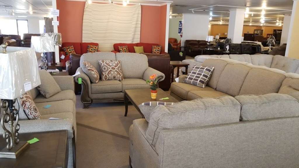 Comptons Furniture & More Smithville | 1501 US-169, Smithville, MO 64089, USA | Phone: (816) 873-3215