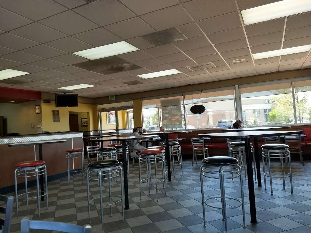 Carls Jr. | 13630 Orchard Pkwy, Westminster, CO 80023, USA | Phone: (303) 255-1833