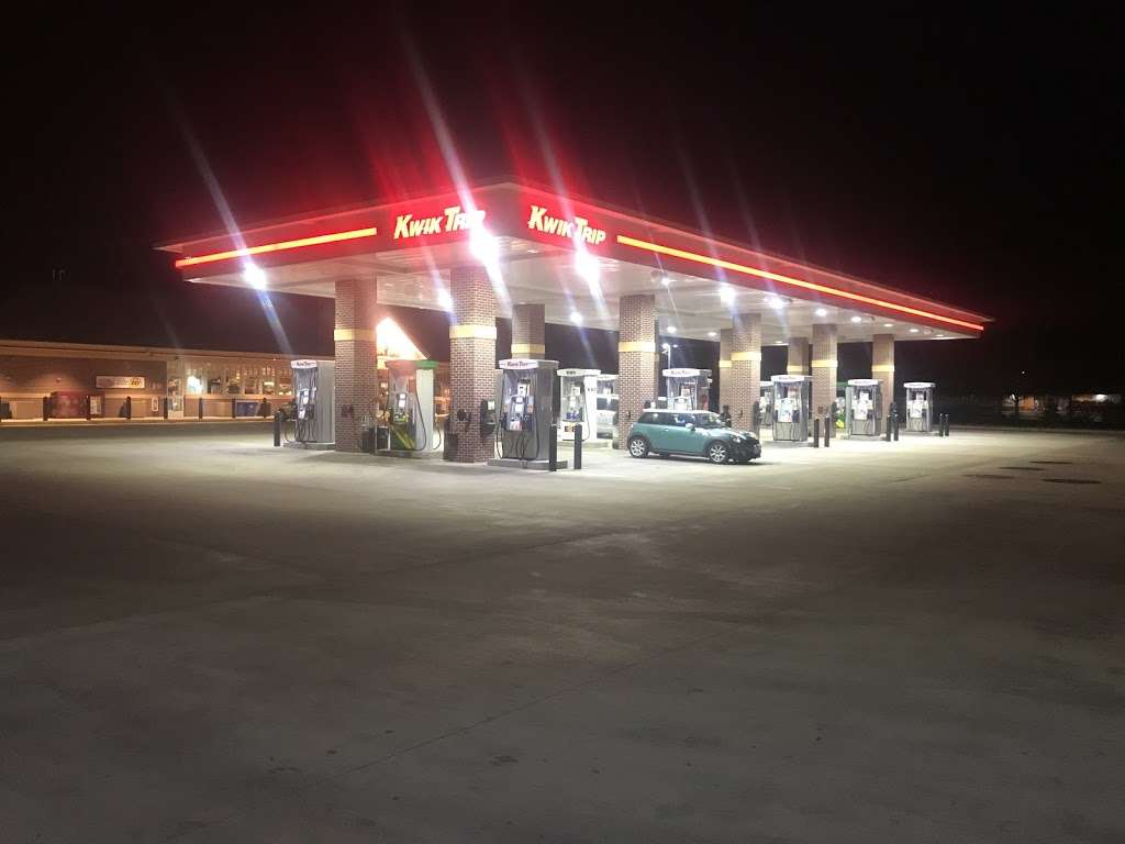 Kwik Trip #230 | 10451 72nd Ave, Pleasant Prairie, WI 53158, USA | Phone: (262) 947-1095