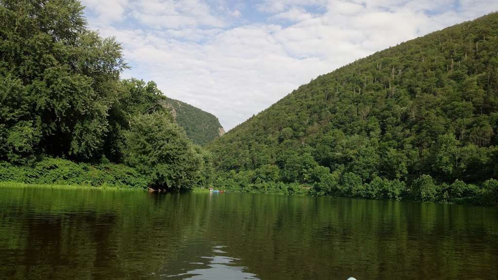 Cherry Creek Crossing Loop Trail | Oak St, Delaware Water Gap, PA 18327, USA