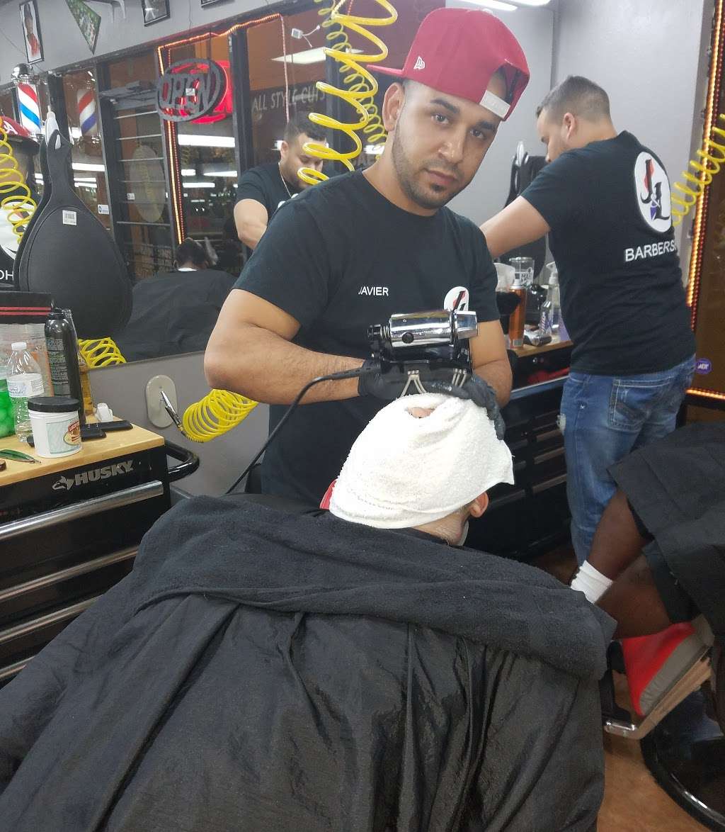 J&L Barbershop | 4945 S Orange Blossom Trail, Orlando, FL 32839, USA | Phone: (407) 286-3397