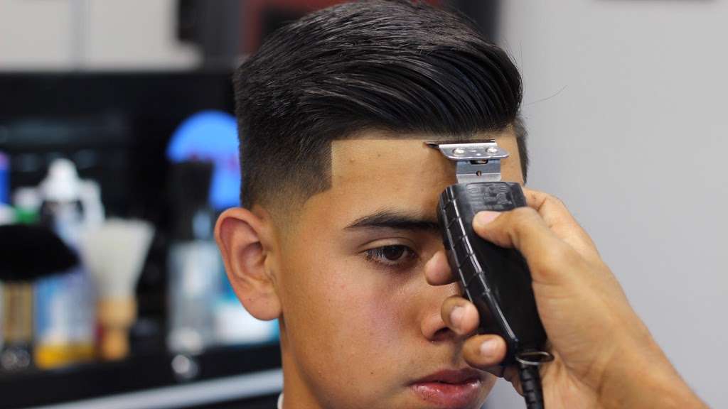 Digg Thiss Barber Shop | 7 Pleasant St, Randolph, MA 02368, USA | Phone: (781) 986-4509