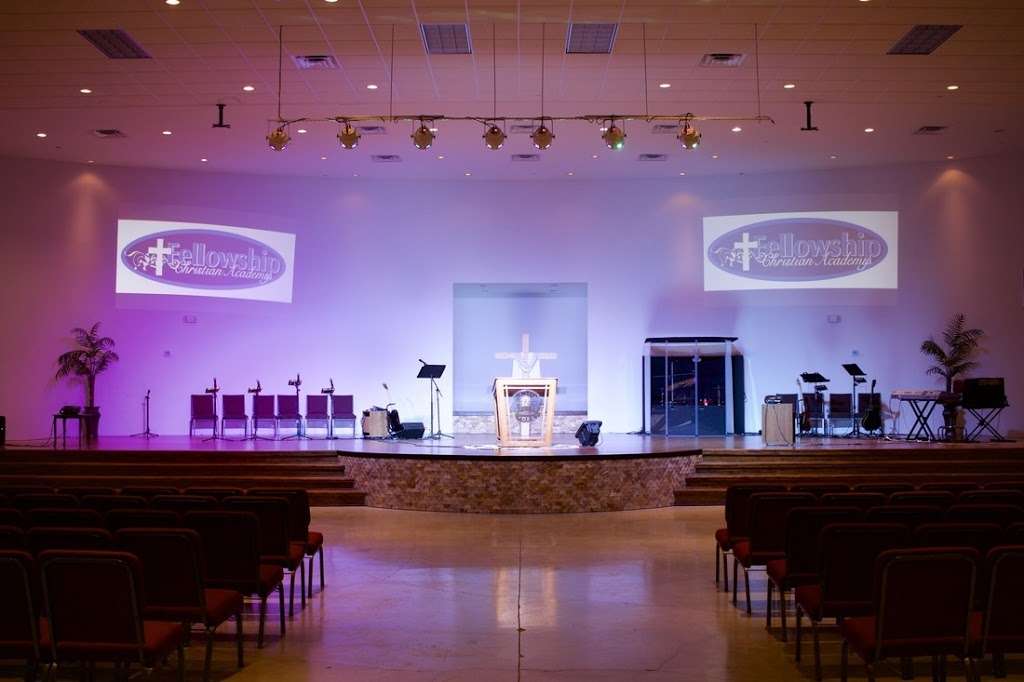 Fellowship Christian Academy | 16355 Old Richmond Road, Dora Ln, Sugar Land, TX 77498, USA | Phone: (281) 495-1814