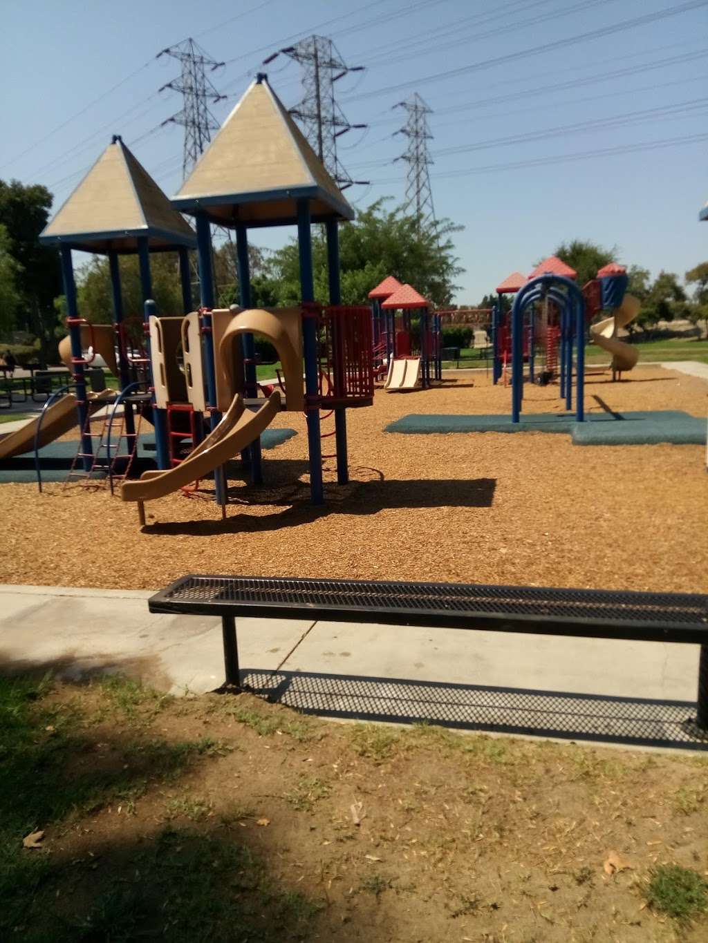 Santa Fe Springs Park | 10068 Cedardale Dr, Santa Fe Springs, CA 90670, USA | Phone: (562) 863-9007