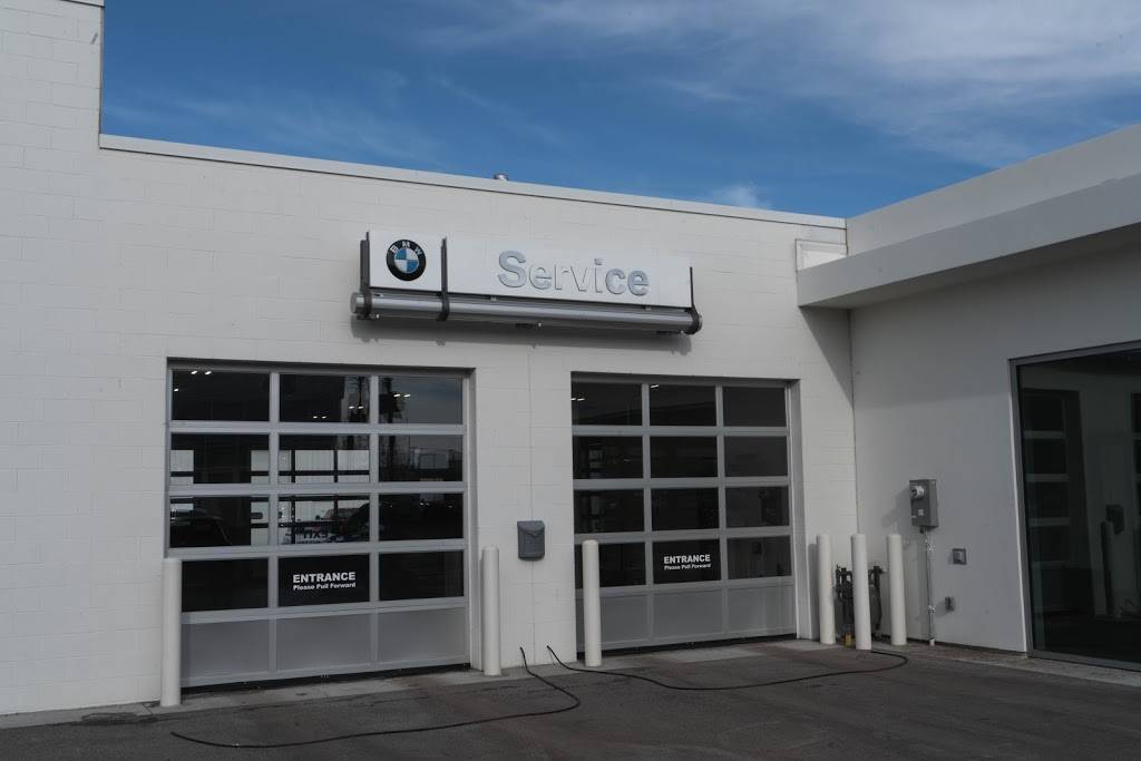 BMW of Lincoln | 6741 Telluride Dr, Lincoln, NE 68521, USA | Phone: (402) 507-4110