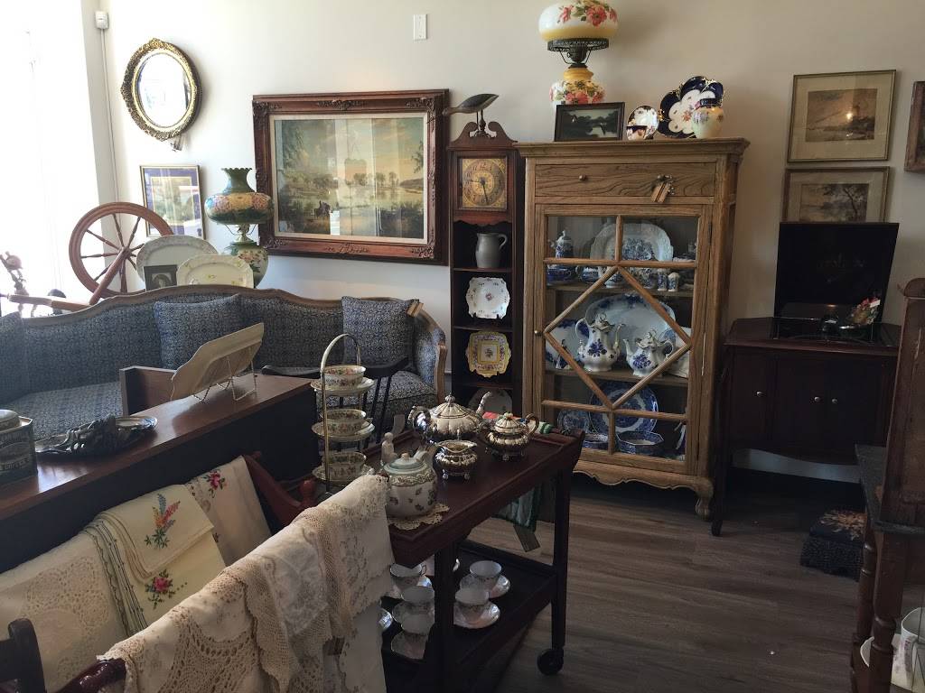 Michelles Antiques Inc. | 3710 Main St #104, Niagara Falls, ON L2G 6B1, Canada | Phone: (289) 296-0000