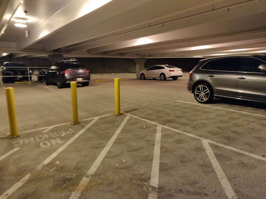 Parking Garage | Sunnyvale, CA 94089, USA