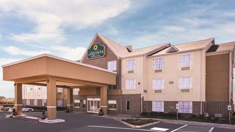 La Quinta Inn & Suites by Wyndham Dallas Mesquite | 118 East, US-80, Mesquite, TX 75149, USA | Phone: (972) 216-7460