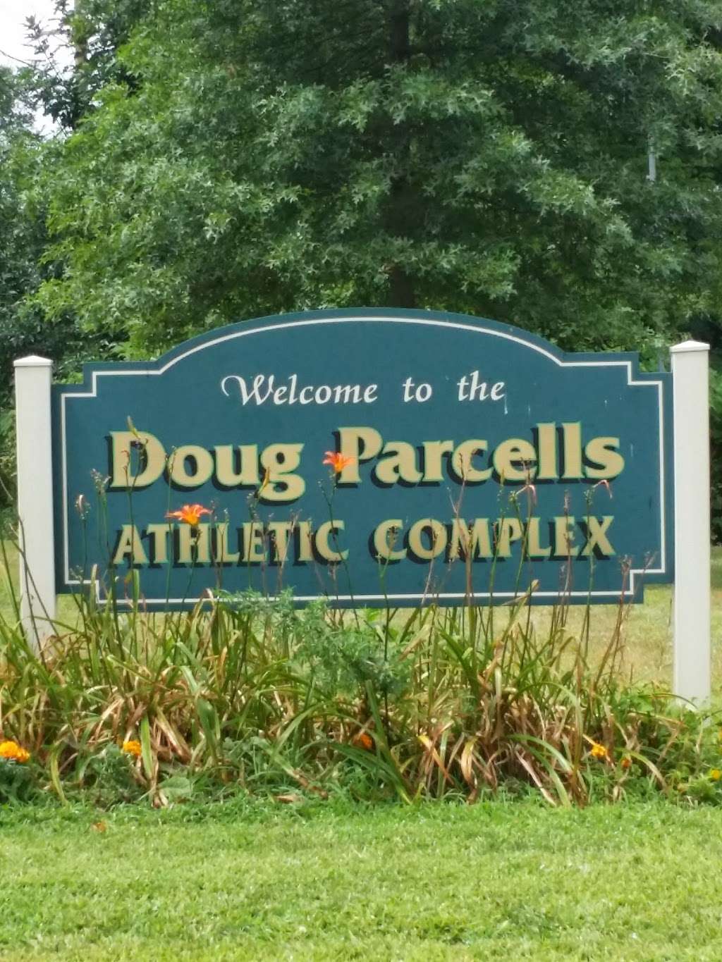 Doug Parcells Athletic Complex (Ridgewood Field) | 900 E Ridgewood Ave, Oradell, NJ 07649, USA | Phone: (201) 261-8200