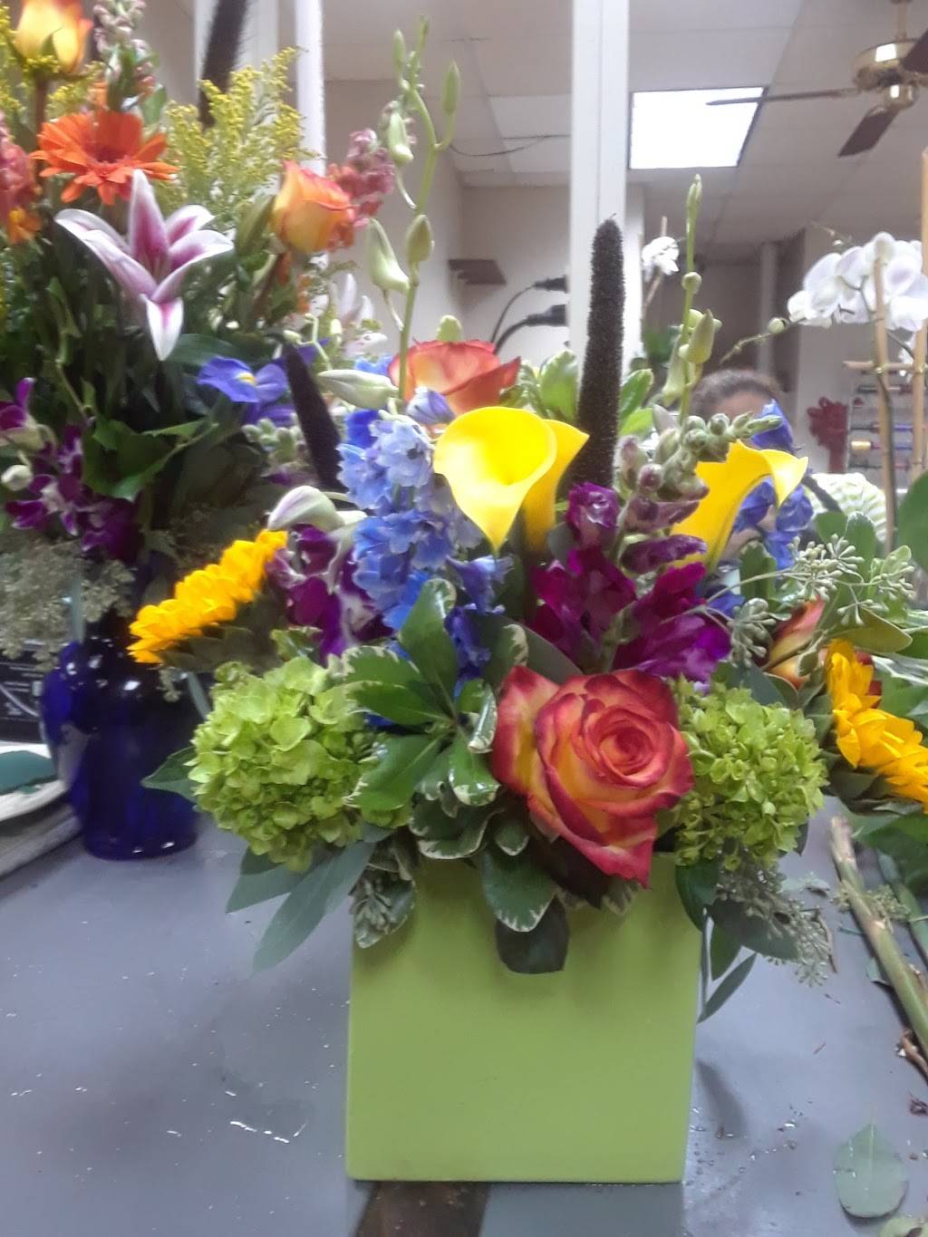 Carithers Flowers | 1708 Powers Ferry Rd, Marietta, GA 30067, USA | Phone: (770) 980-3000