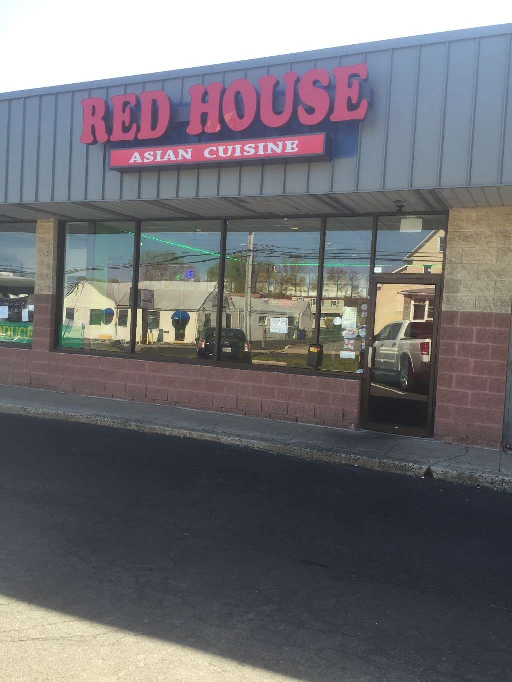 Red House | 2636 Mt Carmel Ave, Glenside, PA 19038, USA | Phone: (215) 887-2252