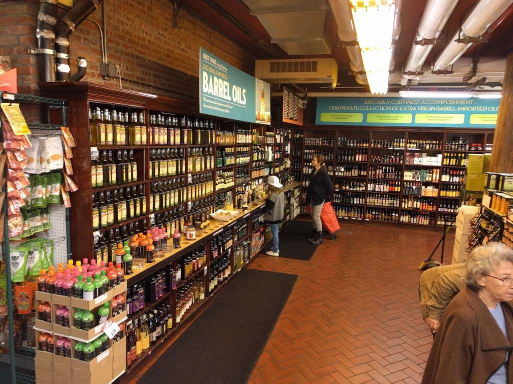 Fairway Market Red Hook | 480-500 Van Brunt St, Brooklyn, NY 11231, USA | Phone: (718) 254-0923