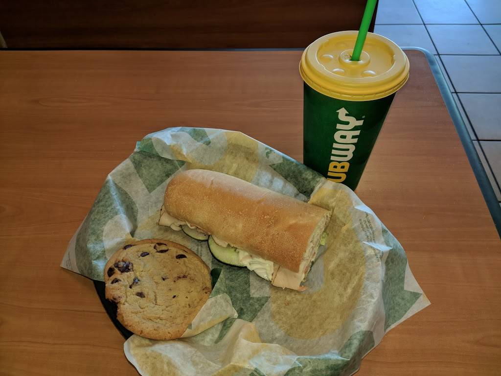 Subway | 10052 Gravois Rd, Affton, MO 63123, USA | Phone: (314) 631-1707