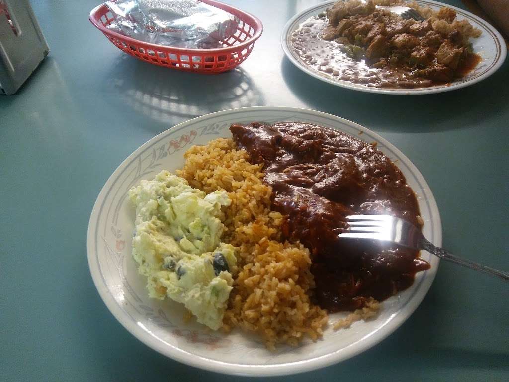 Leons Mexican Food | 7778 Evans St, Riverside, CA 92504, USA | Phone: (951) 688-0894