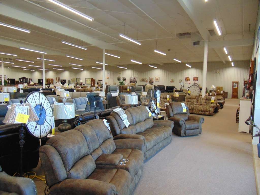 Fowlers Fine Furniture | 912 Walton Way, Richmond, MO 64085, USA | Phone: (816) 776-2555