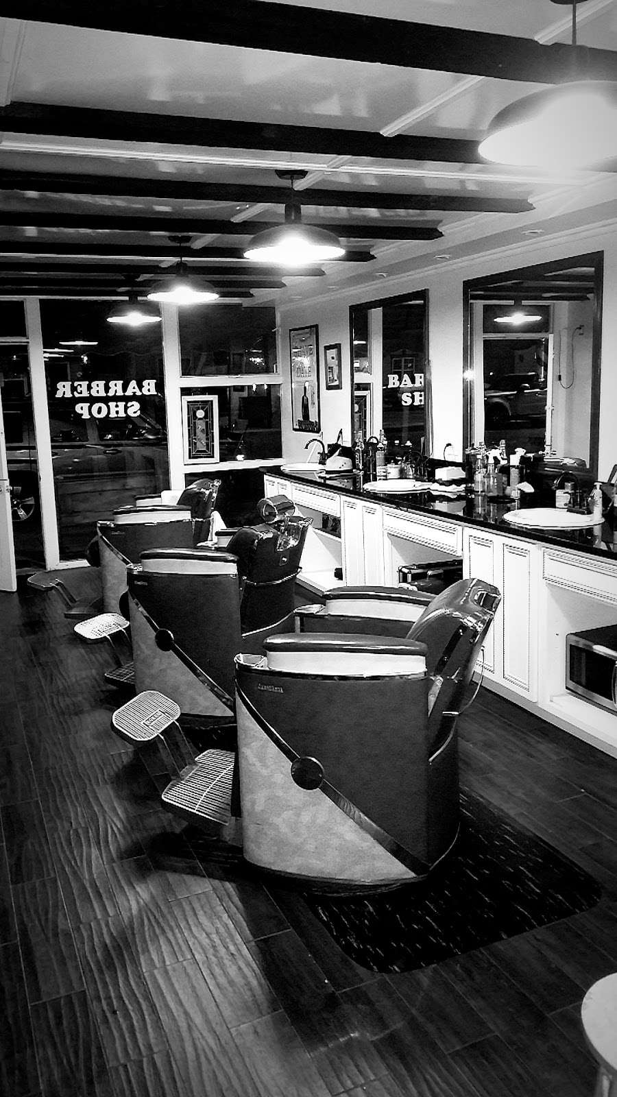 Chico Balboa Barbershop | 512 W Balboa Blvd, Newport Beach, CA 92661, USA | Phone: (714) 305-0673