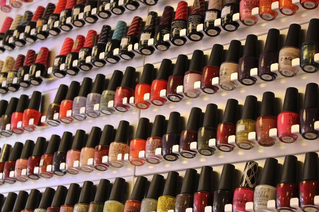 Hollywood Nails and Spa I Arlington | 5015 Wilson Blvd, Arlington, VA 22203, USA | Phone: (703) 465-1823