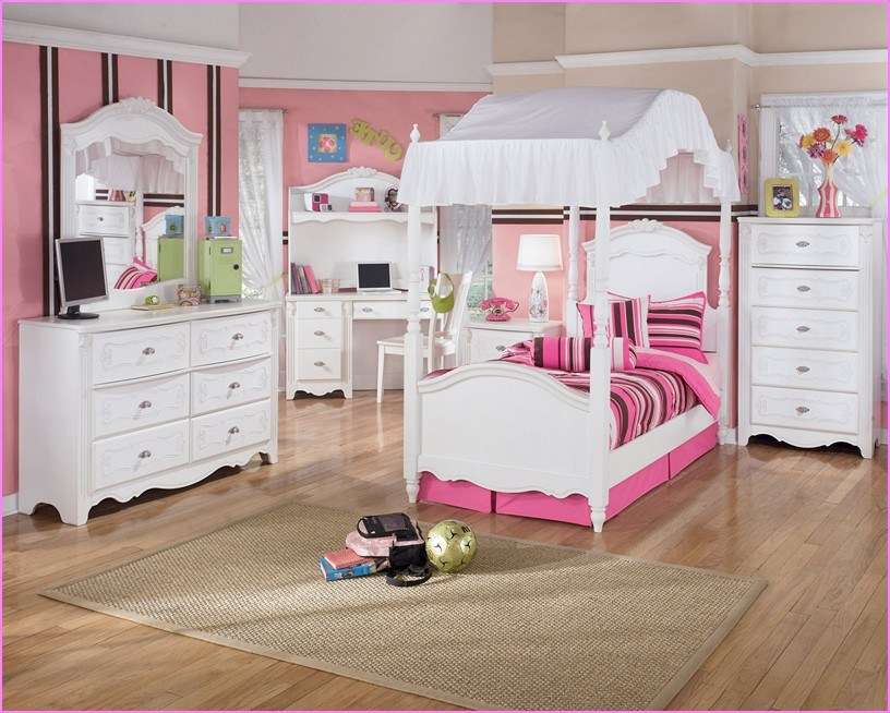 Furniture Land + kids | 300 S Brand Blvd, Glendale, CA 91204, USA | Phone: (818) 245-6604