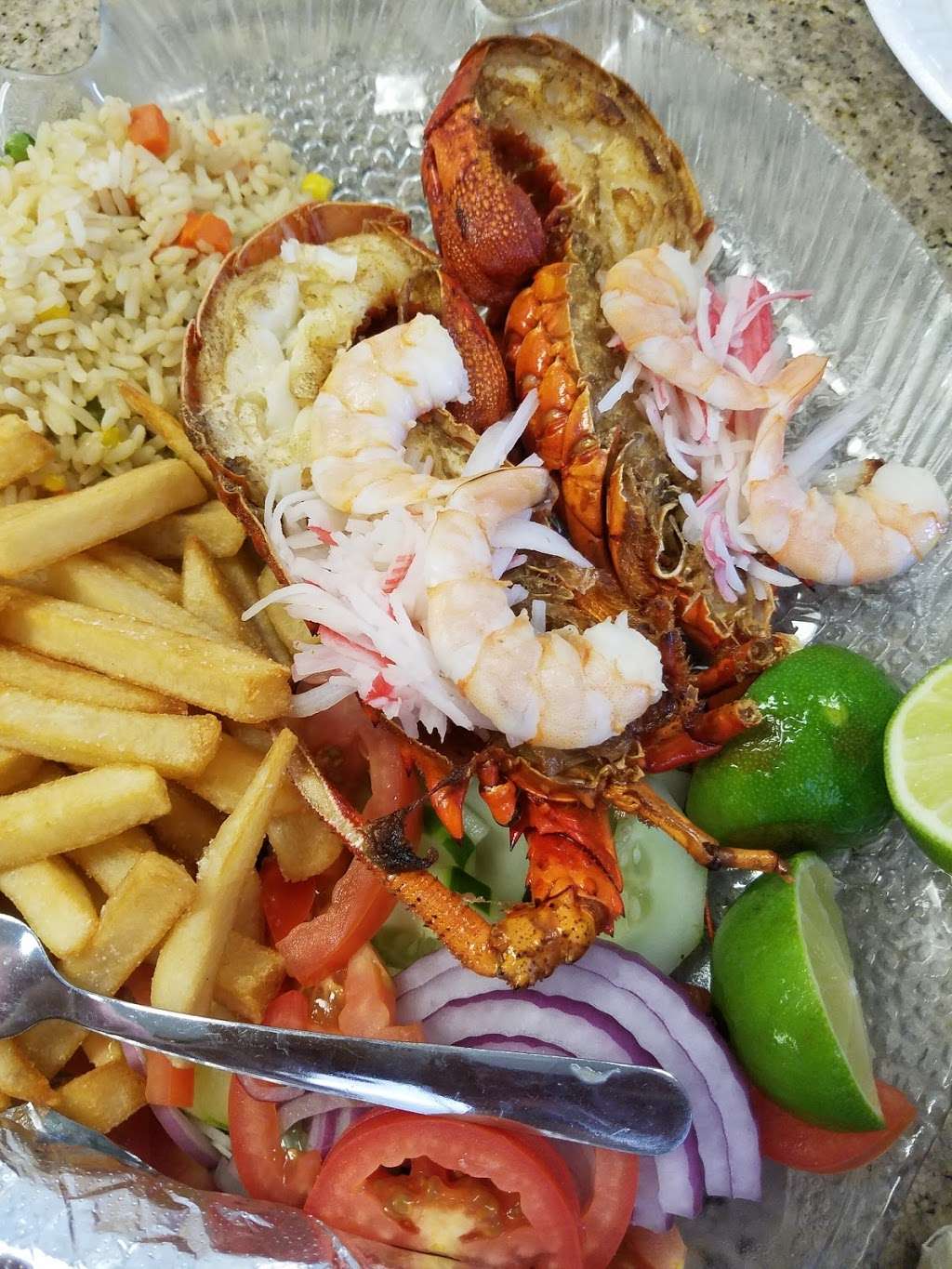 Mariscos Manzanillo | 2124 Nadeau St, Los Angeles, CA 90001, USA | Phone: (323) 585-3747