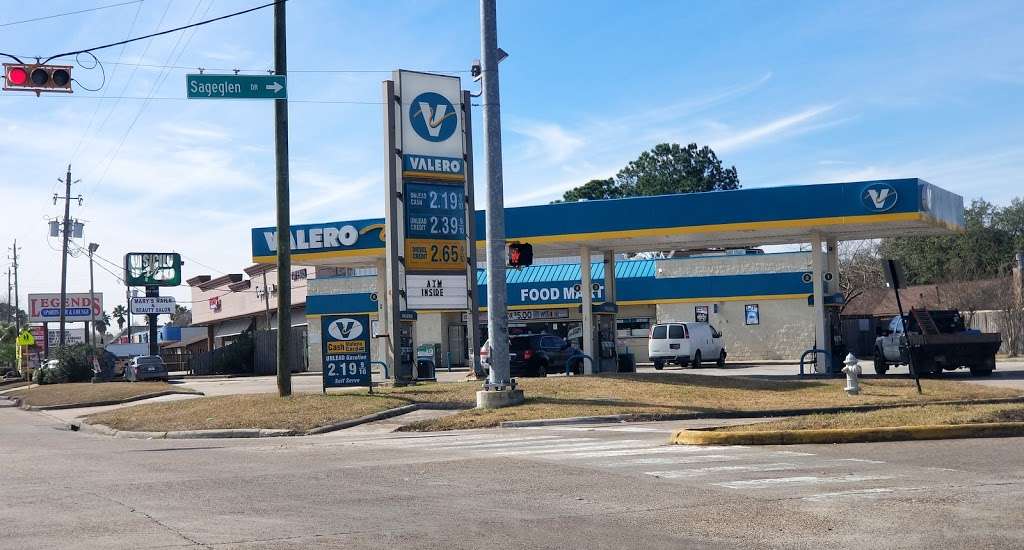 Valero Scarsdale | 12375 Scarsdale Blvd, Houston, TX 77089, USA | Phone: (713) 688-7000