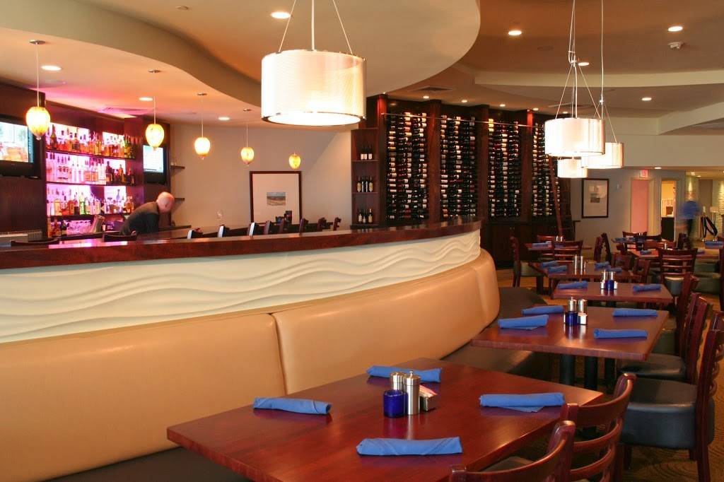 Surf Club Ocean Grille | 5700 Atlantic Ave, Virginia Beach, VA 23451, USA | Phone: (757) 425-5699