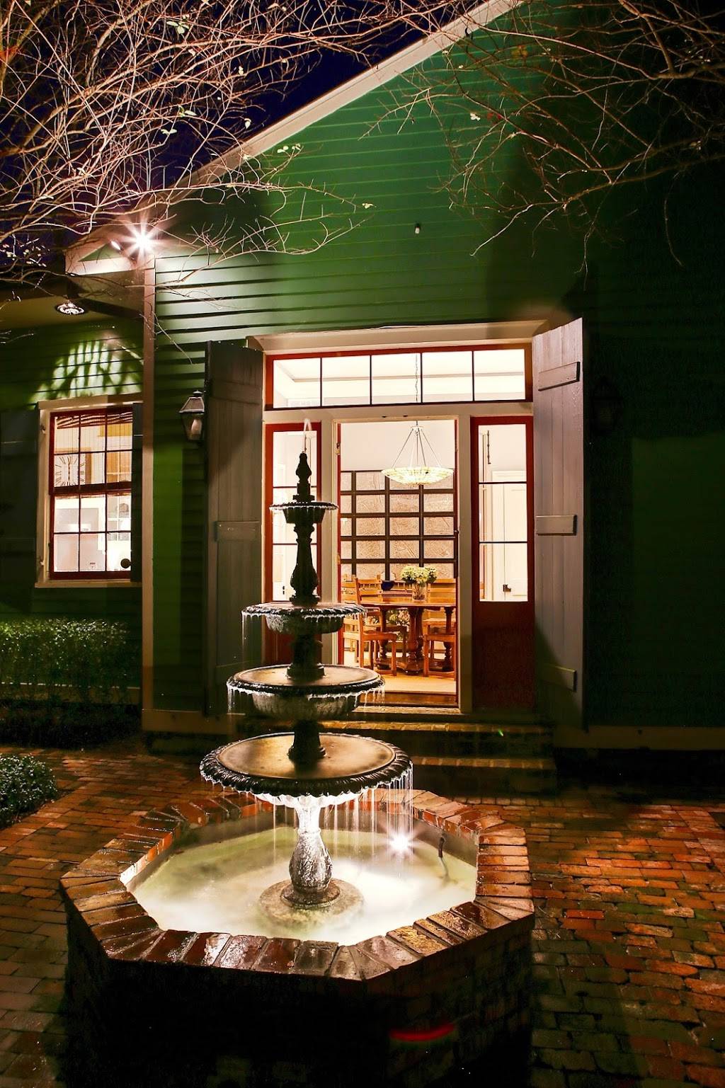 Greatmen Cottage Vacation Rental Home | 3421 Dauphine St, New Orleans, LA 70117, USA | Phone: (212) 729-7566