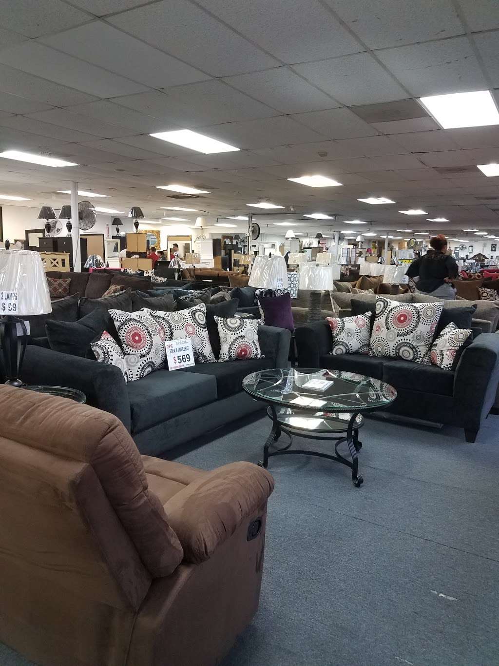 Affordable Furniture 610 | 5700 South Loop E F, Houston, TX 77033, USA | Phone: (713) 738-6920