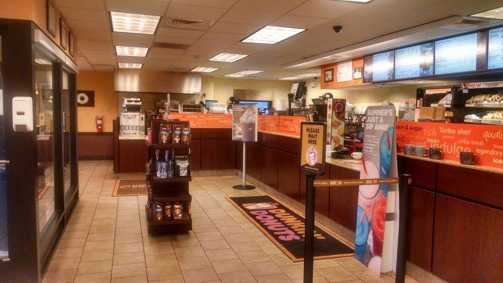 Dunkin Donuts | 2055 PA-611, Swiftwater, PA 18370, USA | Phone: (570) 243-8300