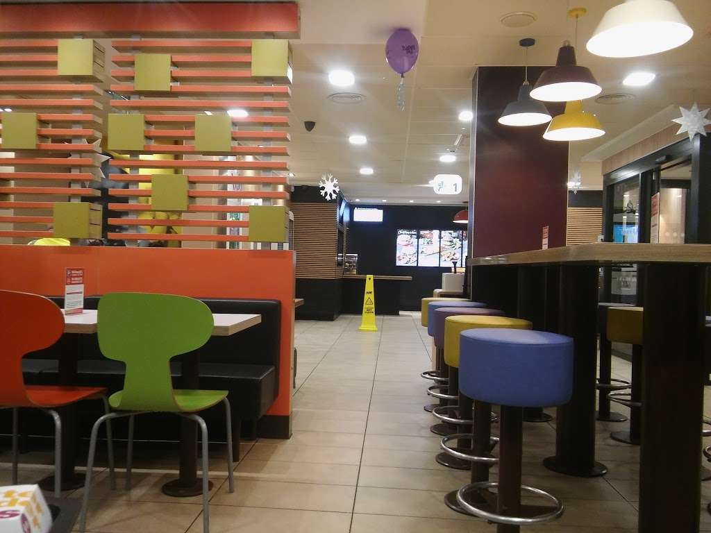 McDonalds | London Rd, Hastingwood, Harlow CM17 9LH, UK | Phone: 01279 454367