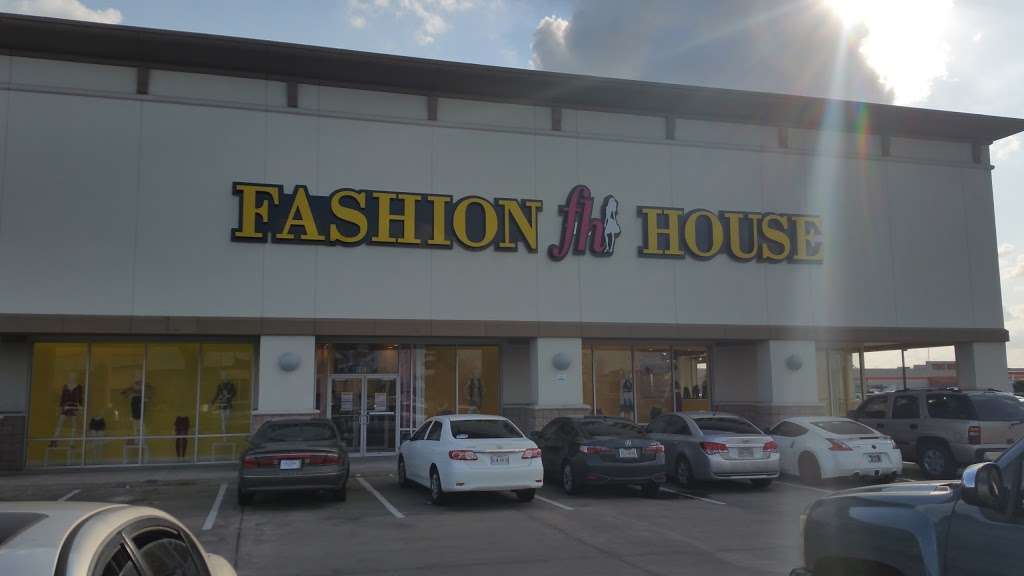 Fashion House 4 | 4050 Little York Rd, Houston, TX 77093, USA | Phone: (713) 492-2595