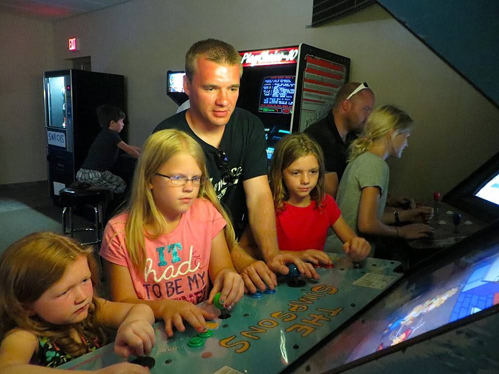 Bens Game Zone | 7930 Harrison St, Ralston, NE 68127, USA | Phone: (402) 505-7644