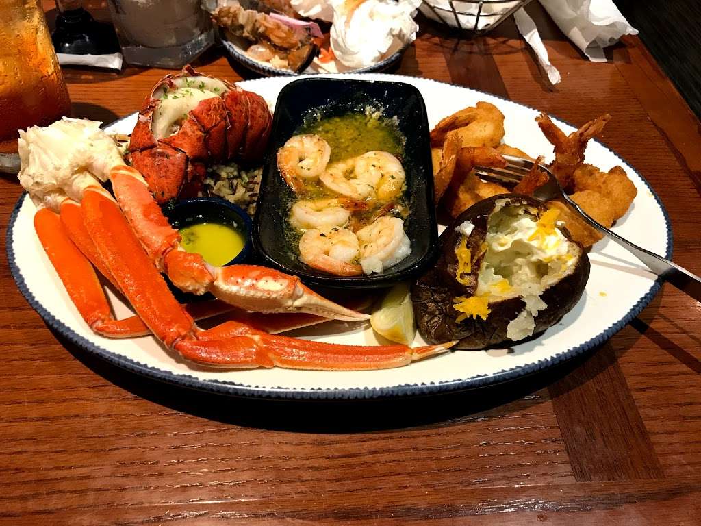 Red Lobster | 4717 I-10, Baytown, TX 77521, USA | Phone: (281) 421-5656